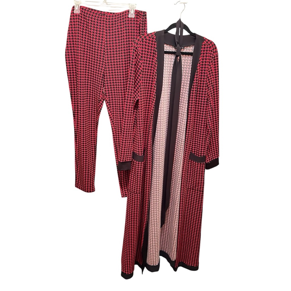 Red & Black Houndstooth Cardigan & Pants Set – Size 2XL